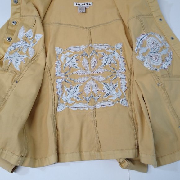 A.M.I. Customized Embroidered w/ Swarovski Rhinestones Western Style Med. Jacket - Picture 7 of 16